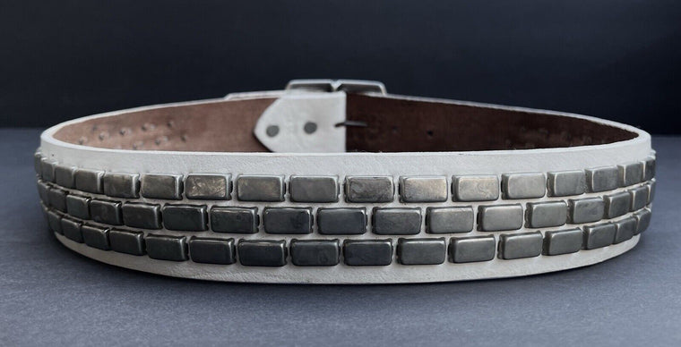 Unisex Lo-fi  Kelly Cole White Leather Patina Studded Belt Size 32 Small Vintage